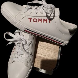 Tommy Hilfiger White Sneakers with Red and Blue Accents